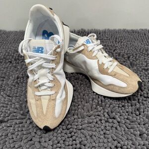 New Balance Women Shoes